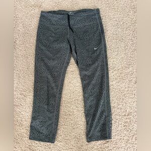 Nike Dri Fit cropped leggings